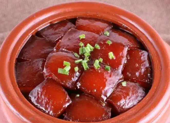 安岳坛子肉香飘两百年 非遗技艺与现代工艺碰撞出"坛"中新滋味